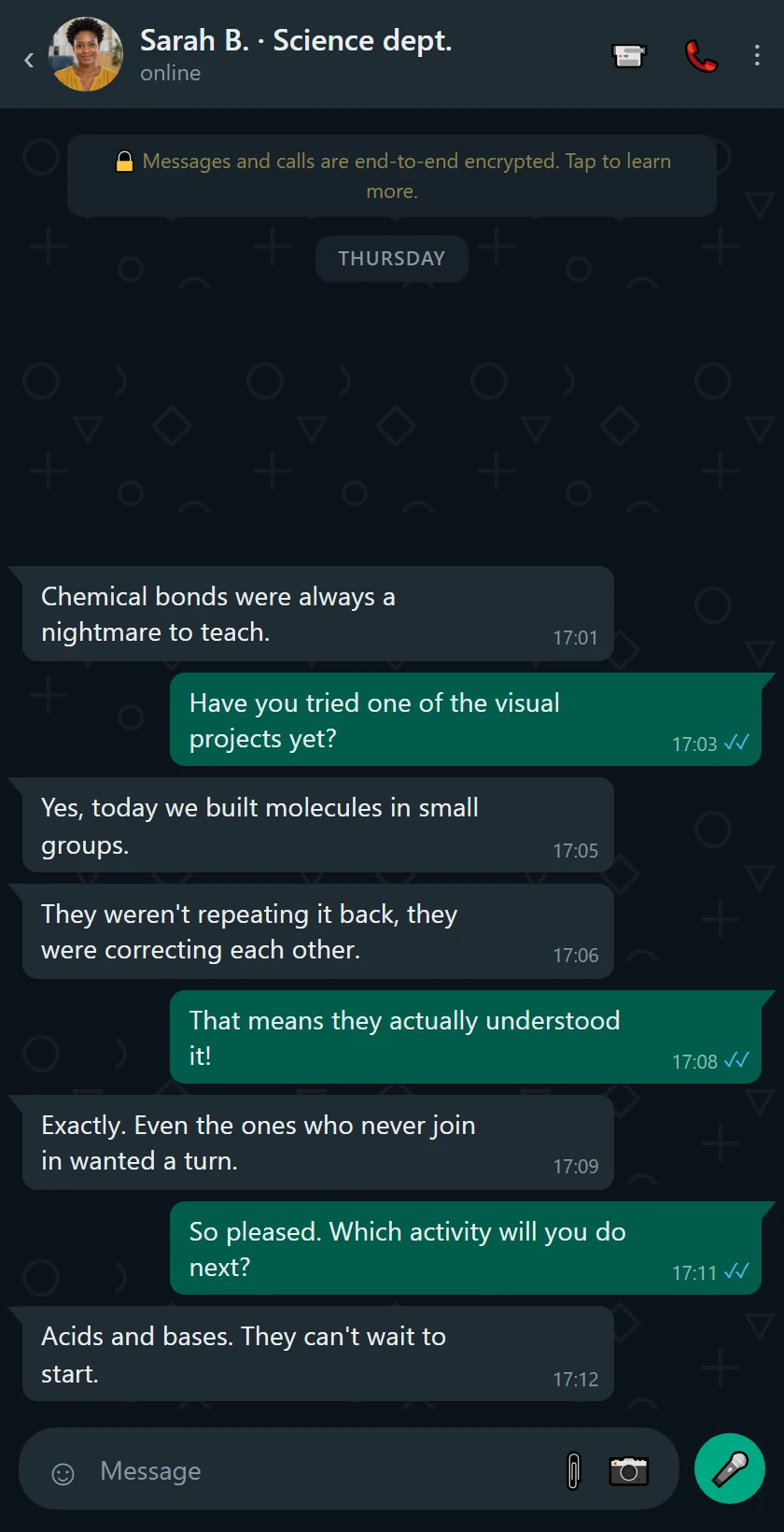 Recreated WhatsApp chat about teaching chemical bonds